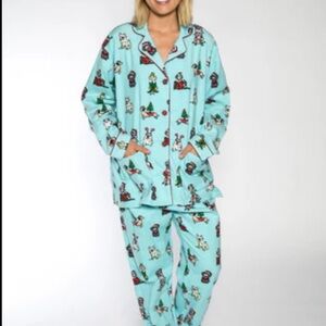 PJ Salvage Flannel Pajama Set with Blue with Christmas Dogs Women’s L NWOT